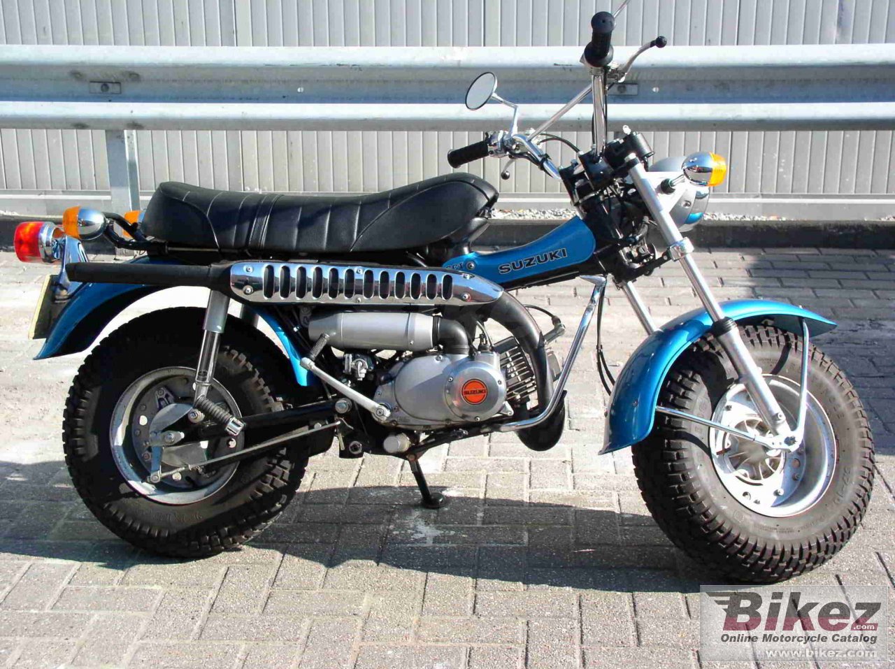 Big Knarf Knireprah rv 90 picture and wallpaper from Bikez.com